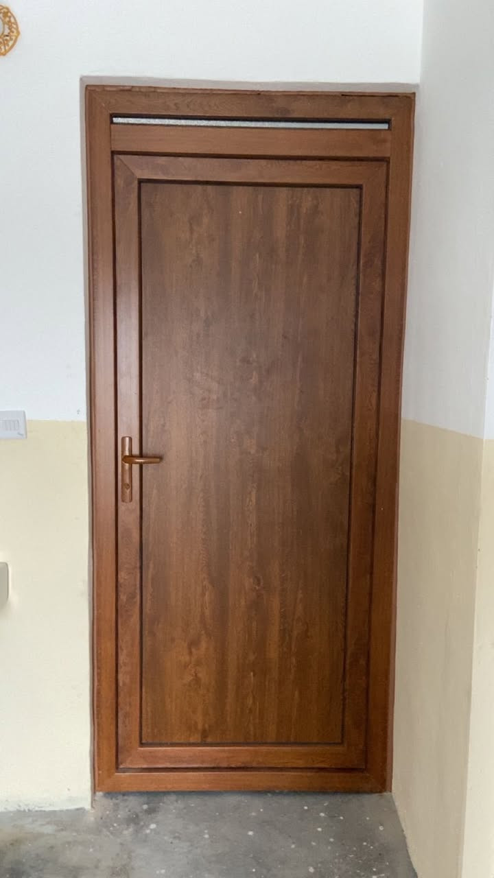 جانب من اعمال معمل الراحة للالمنيوم 
مستعدون لعمل جميع أنواع الأبواب والشبابيك الالمنيوم/pvc بكافة احجامها و انواعها 
كل هذا يكون حسب رغبة الزبائن الكرام
العنوان : الانبار _ هيت_شارع الجبل 
للحجز والاستفسار الاتصال ***********
