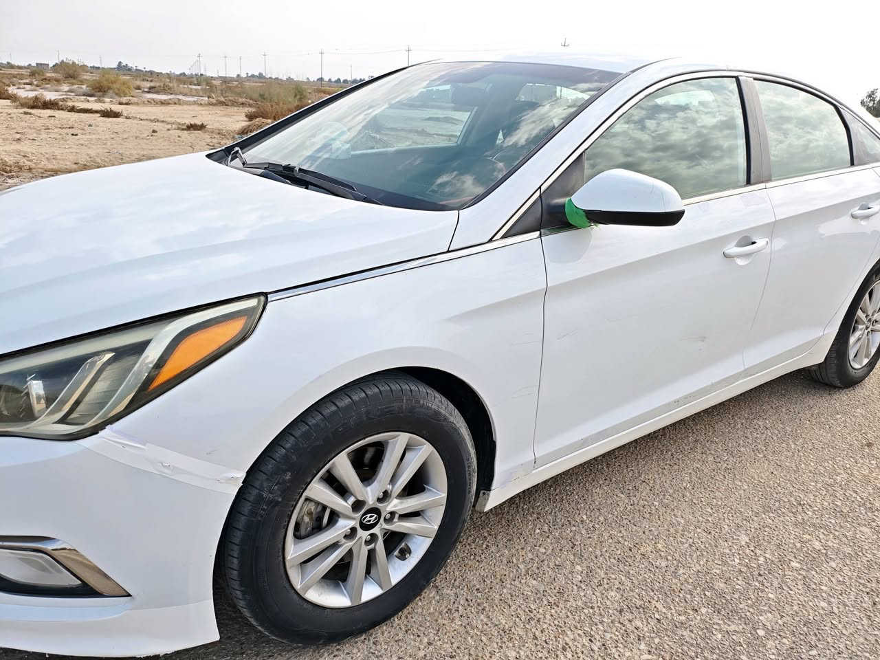 سلام عليكم 
للبيع فقط 
سياره سوناته موديل 2016 
سياره نظيفه مكفوله من العيب الشرعي 
بيه رشات تجميل بصيطه اثر تشليع الصبغ. 
گير ومكينه مكفول 
رقم السياره. ذي قار. انگليزي. 
مكان السياره. ذي قار. الغراف 
للتواصل. واتساب ***********
أتصال ***********
