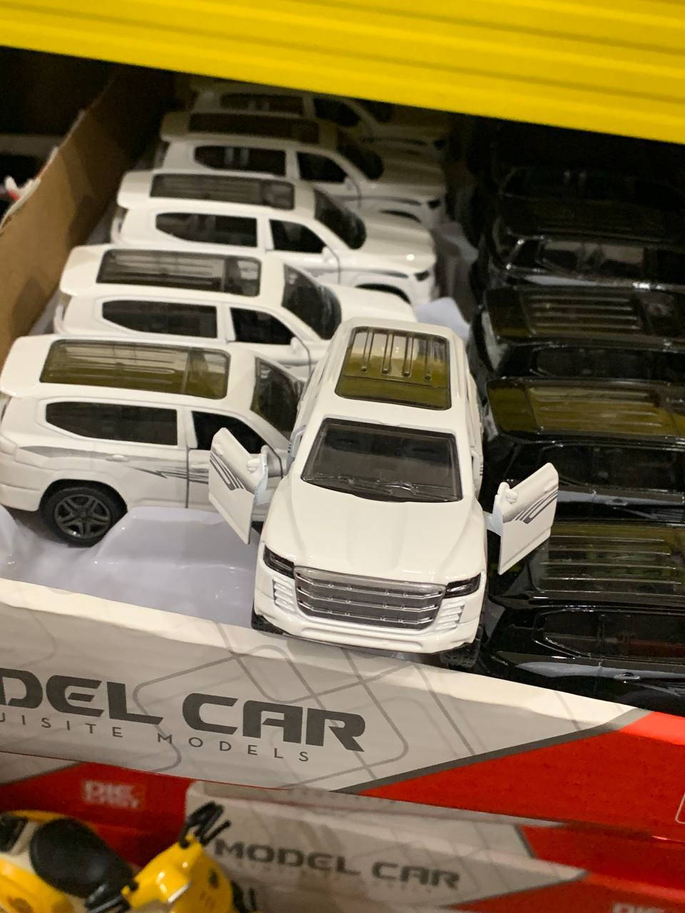 سيارات حديد

تشغيل موسيقى وانطلاقه للامام
تشغيل اناره اماميه وخلفيه
ابواب وجنطه وبنيد فتح
السعر 5
***********
