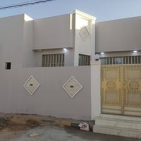 ١٠٠م • غرفتين • مقابيل جسر الشهداء