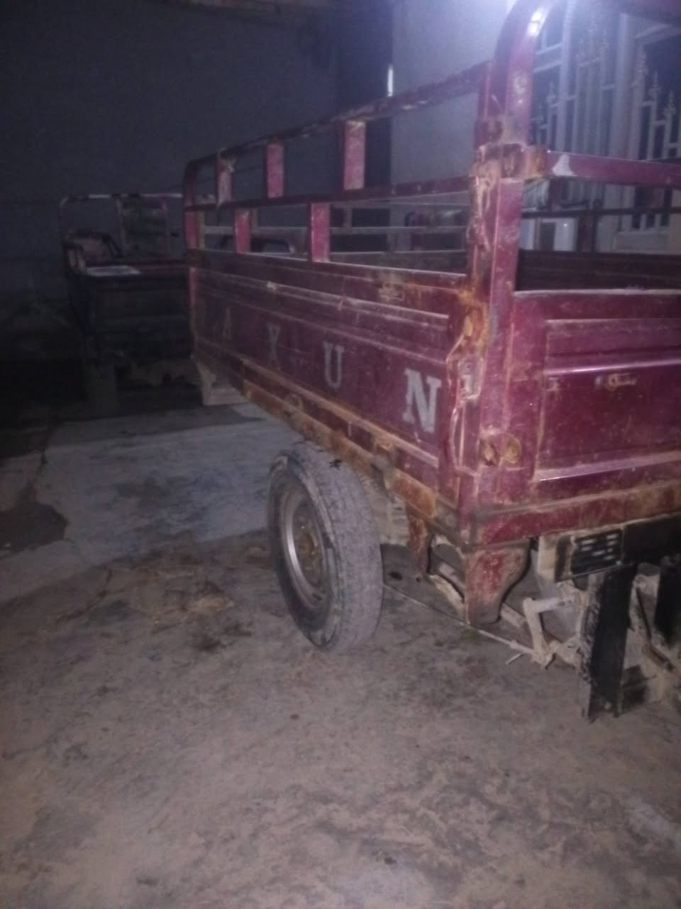 ستوته دايوان دبل محجر للبيع موديل 18محرك 25 جمره بلادي مامفتوح ولا ملعوب بي اكسل مقفل ستوته خير من الله مال شغل ونضيفه عوزه باتري فقط كله شغاله كهربائيات وعايزه ترتيبات بسيطه مع العلم مامغسوله ستوته بالواقع أحله وخير من الله شاصي وبدي ومحرك نضاف كلش شراي يخابرني مكاني واسط الحفريه شراي يتصل فقط *********** السعر 900 وبيه مجال بسيط
