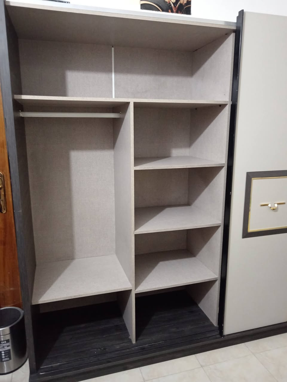 غرفه تركي 10 قطع درجه اولى للبيع
حي الجهاد بغداد 
*********** يتوفر واتساب
