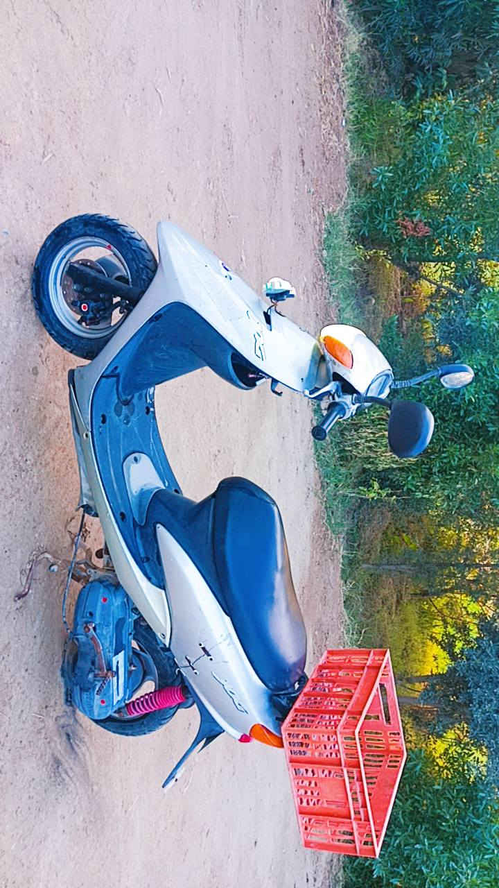 للبيع ..
دراجه عصفوريه 60 
جاهزه مبيها نقص 
اوراق وياها 
السعر 300الف وبيها مجال 
للتواصل ***********
