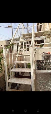 بغداد الجديدة • درج حديد • ٣٫٥م