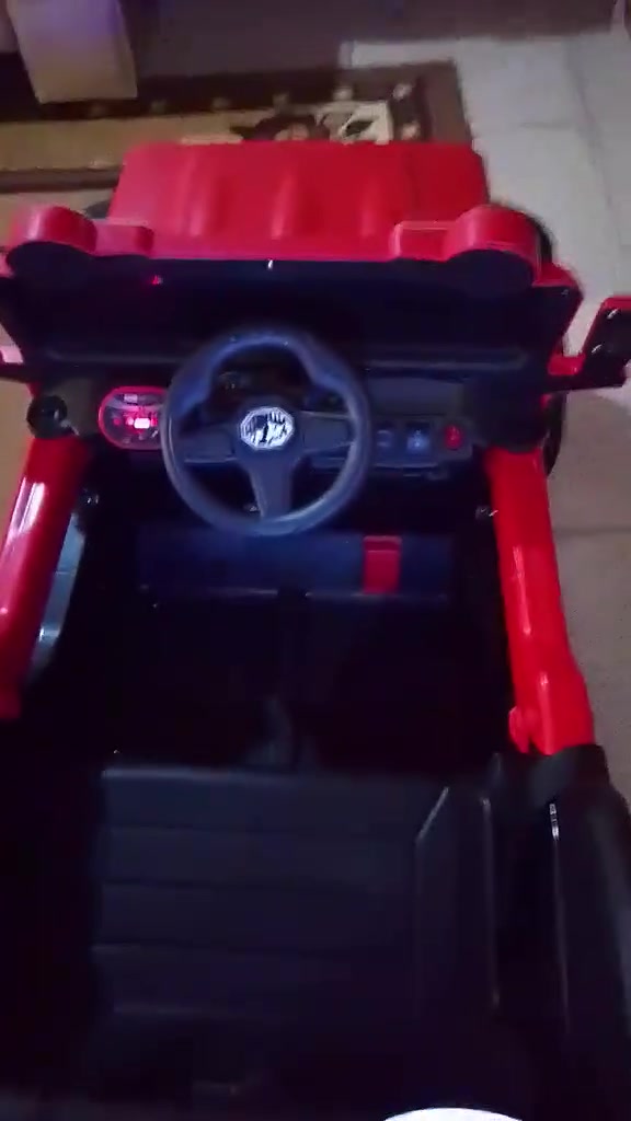 🚗 سيارة أطفال كهربائية فخمة
مو بس لعبة… تجربة قيادة حقيقية لطفلك 😍
✨ تصميم عصري وجذاب
💡 إنارات قوية أمامية وخلفية
🎵 موسيقى ومدخلات تشغيل
🔋 بطارية قوية تدوم لفترة ممتازة
🛞 تمشي بسلاسة وثبات على مختلف الأسطح
خلي طفلك يعيش جو المغامرة والوناسة بكل طلعة 😎
مناسبة للهدايا وأعياد الميلاد 🎁
💰 السعر 170 ألف فقط
📌 وبيها مجال بسيط للجادين
📲 للطلب والاستفسار واتساب
***********
