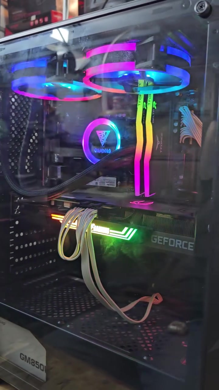 السلام عليكم 
Cpu i7 12700 (كرت شاشه داخلي)
تبريد مائي 240
Gpu 3070ti zotac
M.B gigabyte b660m
Ram (2*16) 32g 3200mhz 
M.2 256g
Hdd 1tb
Psu segotep gm850w
مكاني شارع الصناعة او كاظمية
توصيل عندي 
***********
السعر 1.500.000
