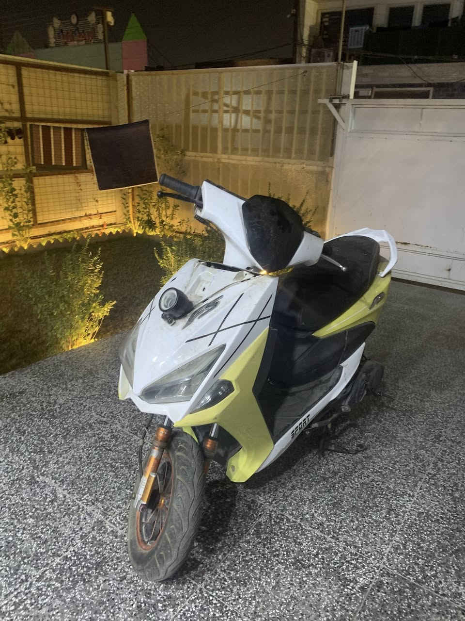 سلام عليكم 
اف اس للبيع فقط 
دراجه حلوه يحتاجلها شويه ترتيب اني تاركها شغاله هندر مكينتها بلاديه ممفتوحه ابد صدر امامي والخلفي رياضي
سعرها 250 قفل لتعاملني رجاءاً ولتحرجني وتحرج نفسك
مكاني بغداد حي الجامعة 
رقمي ***********
