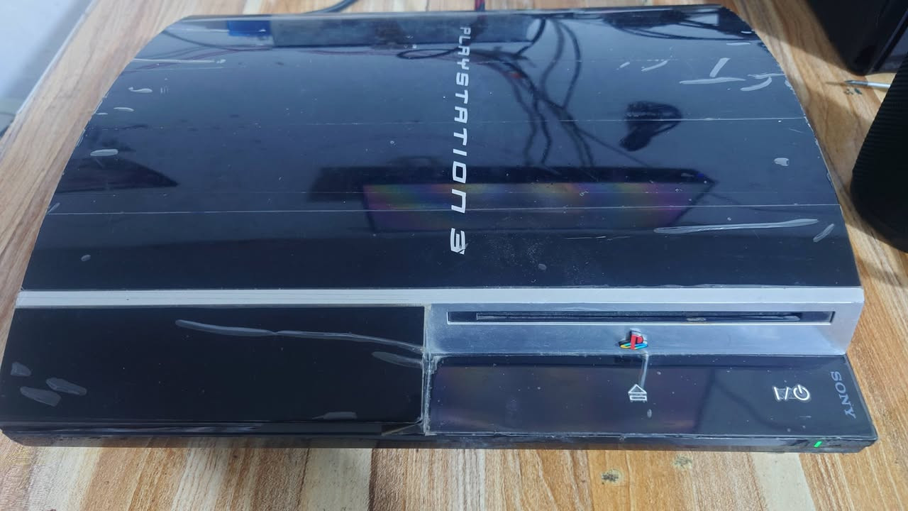 سلام عليكم 
بلي ستيشن 3 فات
مداخل صيانه ابد
جهاز نضيف بعده بلزكه مال الشركه
كارتونه موجوده 
مساحد القرص الداخلي 40 كيكا 
تكدر تضيفله هارد خارجي  
جويستك وحده معه واير 
سعره 90 الف توصيل مجاني 
للاستفسار الخاص مفتوح


**إذا كنت صاحب هذا الإعلان وتريد حذفه لأي سبب، رجاءا أرسل رسالة إلى الدعم الفني**