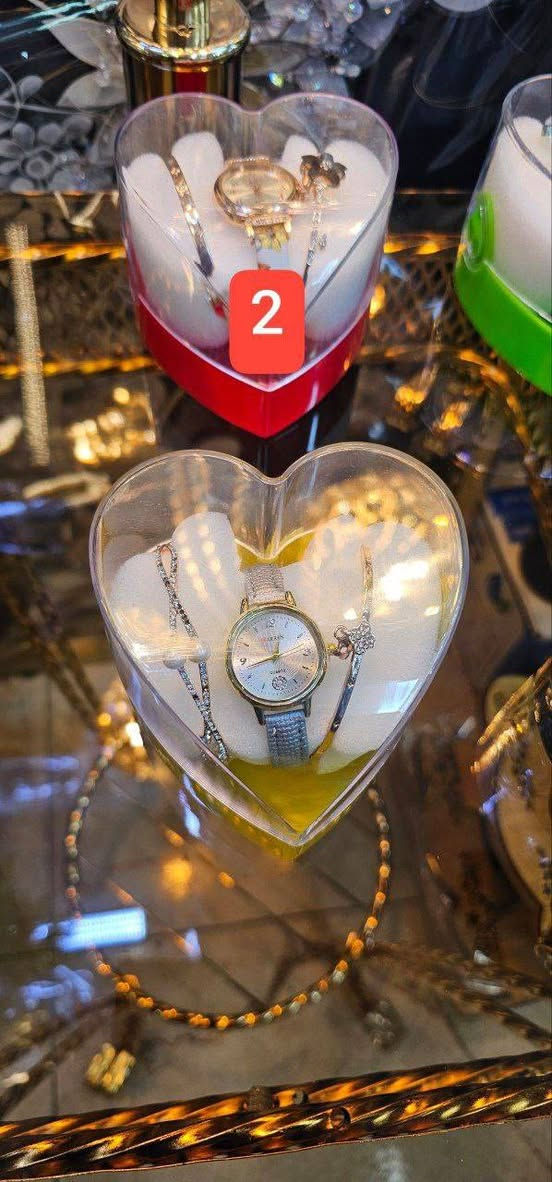 سيت نسائي 
بوكس اكريلك ( قلب حب ) 
يوجد الدنيا جملة و مفرد 
التوصيل جميع المحافظات العراق


**إذا كنت صاحب هذا الإعلان وتريد حذفه لأي سبب، رجاءا أرسل رسالة إلى الدعم الفني**