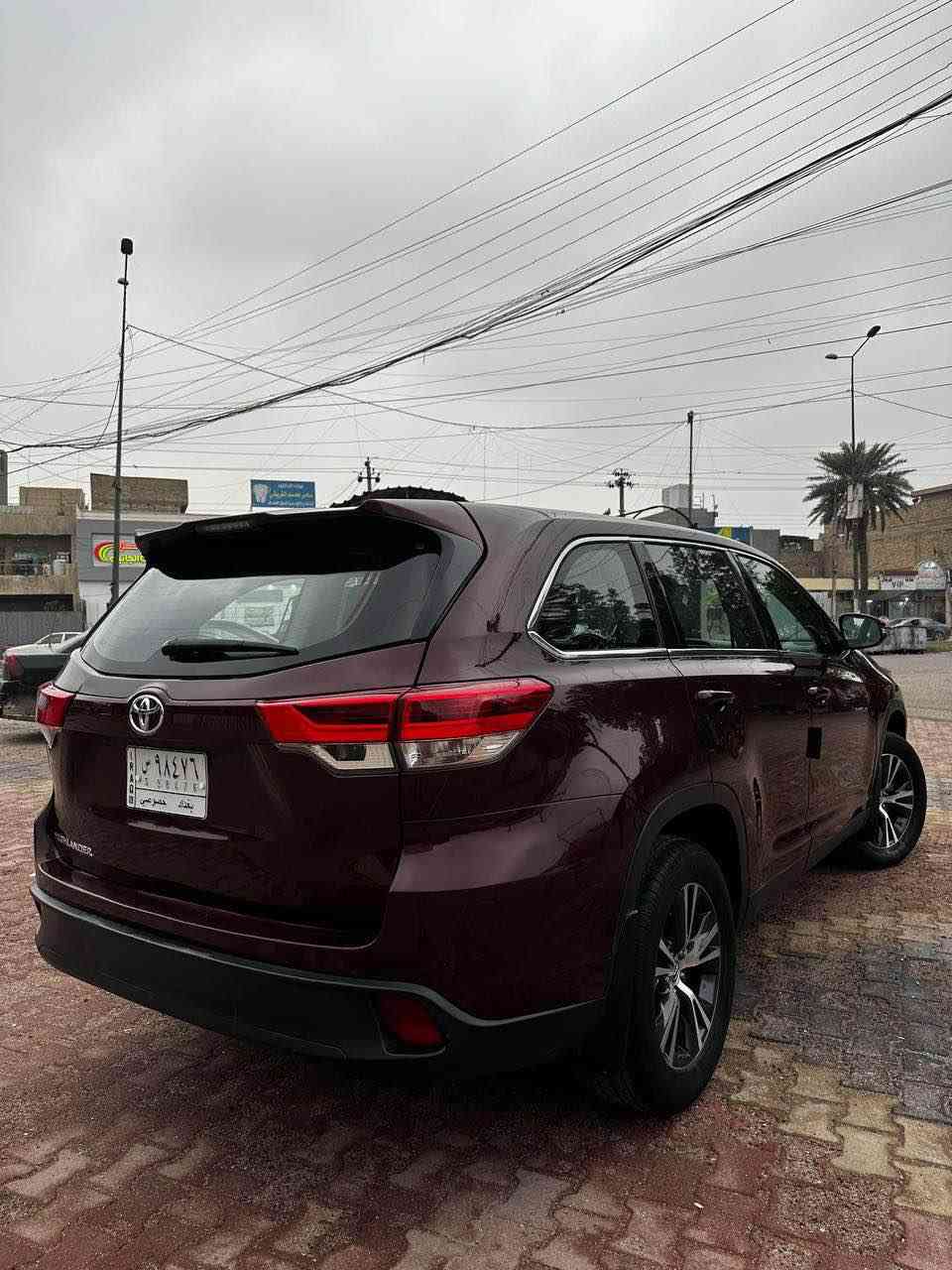 مكلف بالنشر اي استفسار اتصل عالرقم 
للبيع تويوتا هايلندر 
موديل 2019 وارد امريكي بدون حادث صور الحادث بالمنشور 
مواصفات اعتيادية 
مكان السيارة بغداد 
*********** بغداد, العراق
