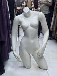ملكانه نسائية • ٢٠ قطعة • ديوانية مركز