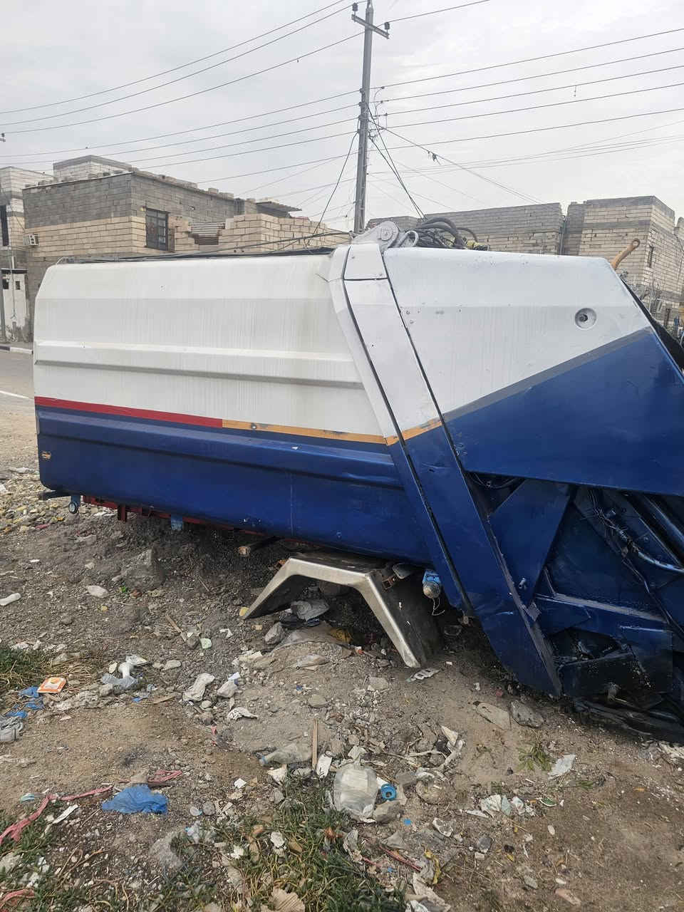 سلام عليكم كبسه لبيع 8ونص جاهزه العمل جاهزه حويات بلادي***********مكاني البصره
