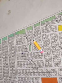 يوجد 100 متر بل 4000 بسمي  07822539626 سعر خاص