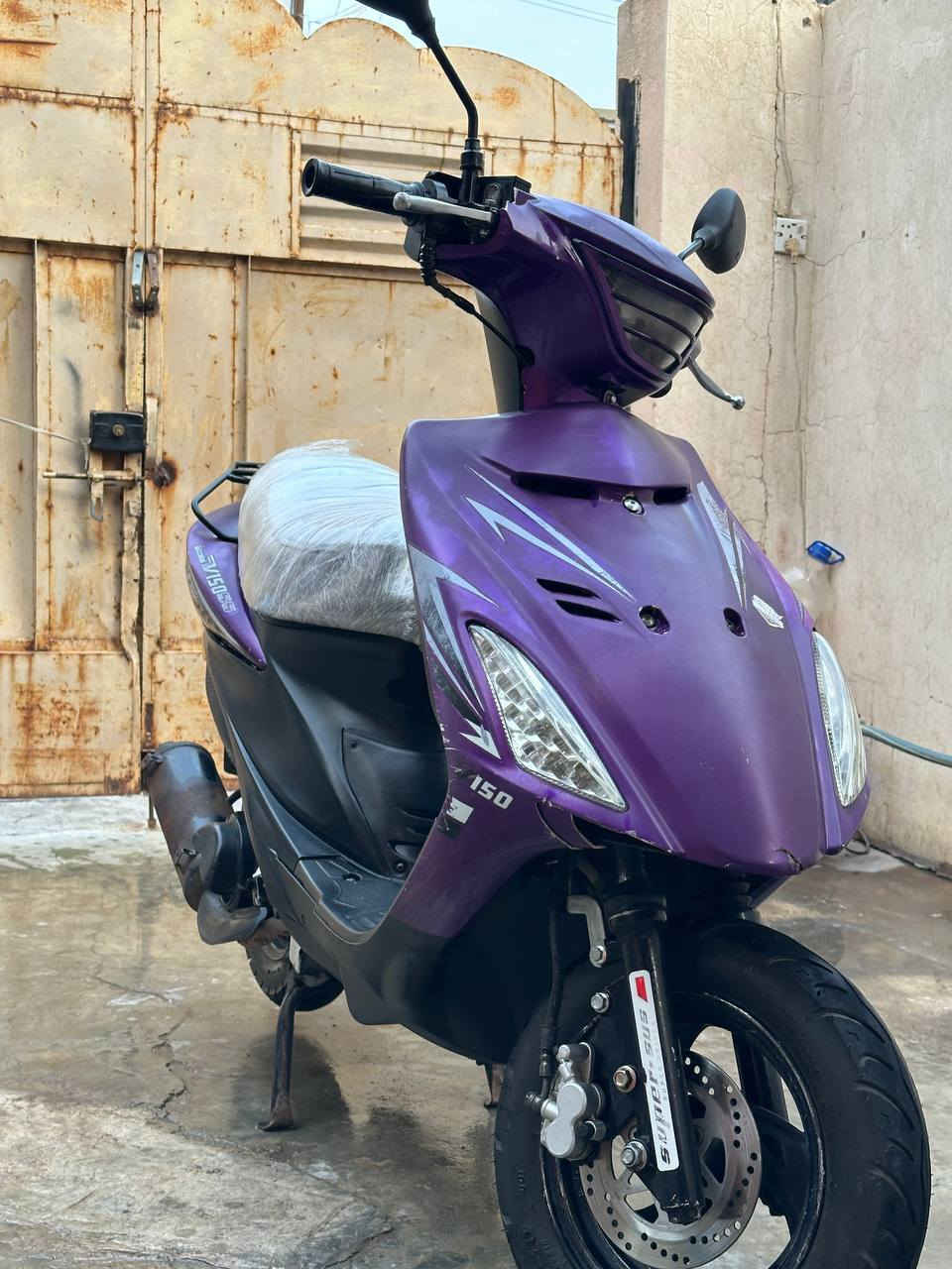 سلام عليكم دراجة سازوكي اردس للبيع
موديل 2021

سلف شغال

محرك مفتوح

السعر 200 بي مجال 

*********** بي واتساب
