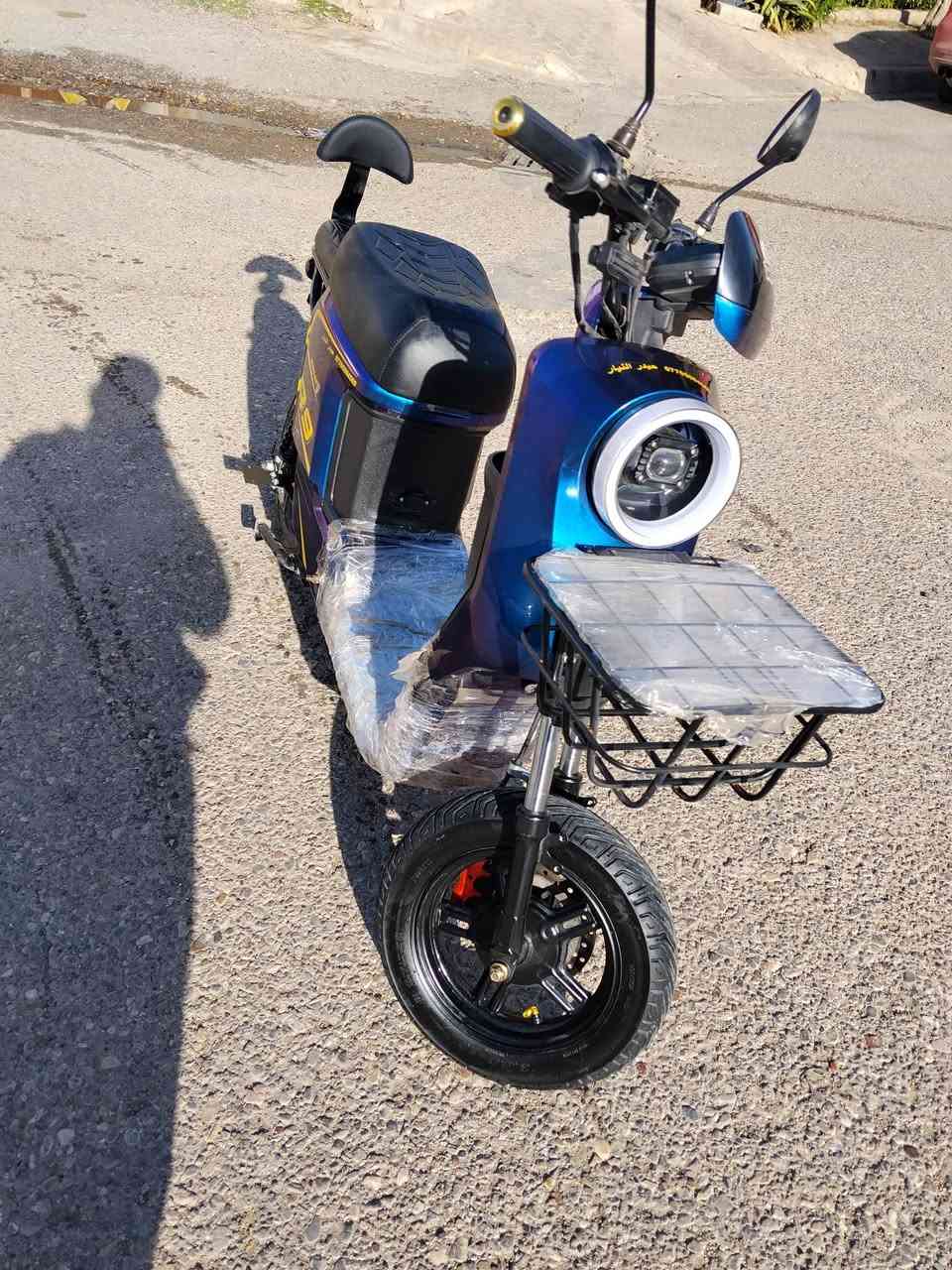 دراجه شحن للبيع نوعR9 موديل 2025 دراجه كله شرط الفحص فول مواصفات نظامP بلوتوث MP3 بلادي منفذ USP للشحن الموبايل نظام R رجوع للخلف بطاريات دبل ونلي الاصلي عدد 5 سرعة بالشاشه 110 سرعة الحقيقي 65 تايرات جديد بريكات دسك رياضي لايت عالي وناصي إشارات لكزز دراجه جديد مستعمل أقل من شهرين سعر 500 وبي مجال للطيبين عنواني كركوك طريق بغداد وهذا رقمي واتساب هو موجود (***********)
