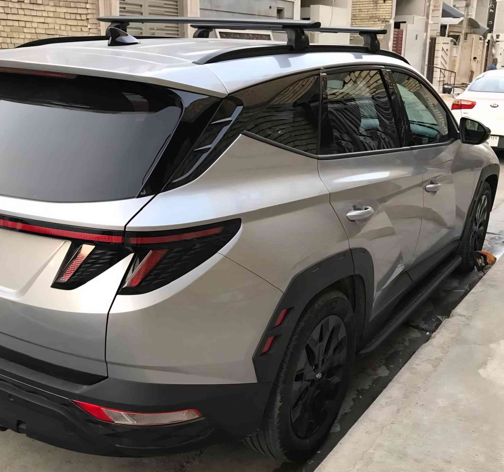 للبيع(فقط)  توسان فئة(X.R.T) فئه نادره  موديل2024وارد امريكي محرك 2500  فول عدة فتحة
موصفات لون سلفر 
تشغيل عن بعد 
بصمة 
انارة ترحيب عند قتراب
رادار امامي
رادار جانبي
رادار خلفي
توقف ذاتي عند قتراب 
تدفه كشنات 
مود درايف ايكول نورمال سبورت سمارت
تحكمات ستيرن و مثبت سرعة
تحديد مسار 
قيادة اليه 
مانع نزلاق 
مانع منحدرات، 
هاند بريك بصمة
قطعتين تبريد 
صندوق كهرباء
كشن سايق كهرباء 
 كشنات جلد ماشية6000 mi بحالة زيرو
سياره بل واقع بعد احله حادث موضح بالصورالبنيدصبغ فقط  .ايرباك استيرن عنوان بغداد/حي جميله للأستفسار اتصل على *********** محمد مندلاوي  (189)مع مجال جدا بسيط
ملاحظة سيارة بدون رقم دخول جديد(المنفيس بأسمي الشخصي)
