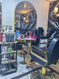 مري عدد ٢+باترينه عدد ٢(سيت كامل) للبيع العنوان العلاوي قرب محطة البان...