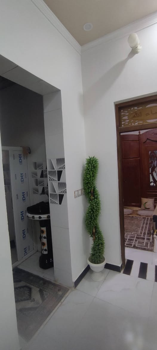 طابو صرف المساحة 200م مطلوب60 التسديدالشهري285 السعرباليد115مع المجال طابق واحدكونكريت مسلح سنة البناء2024 فول مواصفات غرفتين صالة استقبال مطبخ صحيات مناور كراج سيارة سطح الديوانية جلبيه قرب مدرسة الاكرمين مراسلة الصفحة او الاتصال لطفا ***********
