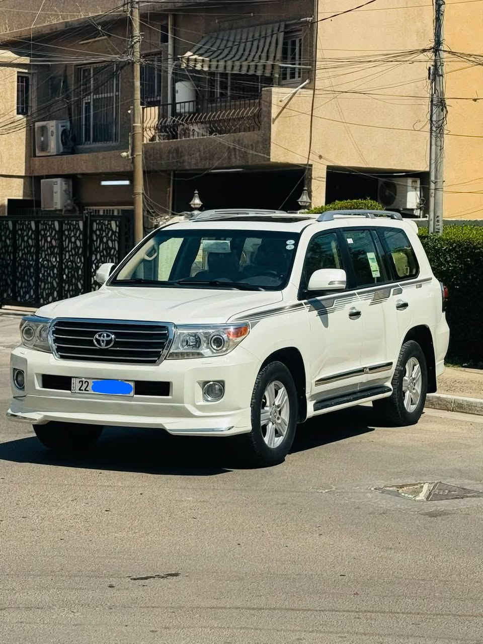 يالله السلام عليكم
للبيع لاندكروز مديل 2013 
مكفوله كفاله عامه عده دعاميه خلفيه مصبوغه 
رقم اربيل الدولي تحويل او وكاله اني حاضر 
ماشيه 120 حقيقي السياره كلش حلوه وجديده
ادامه سيرفس كامله بشركة تيوتا 
تخم تاير جديد 
صدر امامي خلفي جديد
شاشه كبيره 
فتحة سقف
حساس امامي خلفي 
زراك لايت
3 قطع تبريد 
محرك 6 سلندر بلادي ممفتوح 
فول تحكم ستيرن 
ثلاجة 
سبير منازل 
مري شفط 
تشغيل عن بعد 
السعر بلاش بلاش 315 وبيها مجال شي بسيط
العنوان بغداد العامريه ممتواجد على النت اتصل وتدلل 
***********
