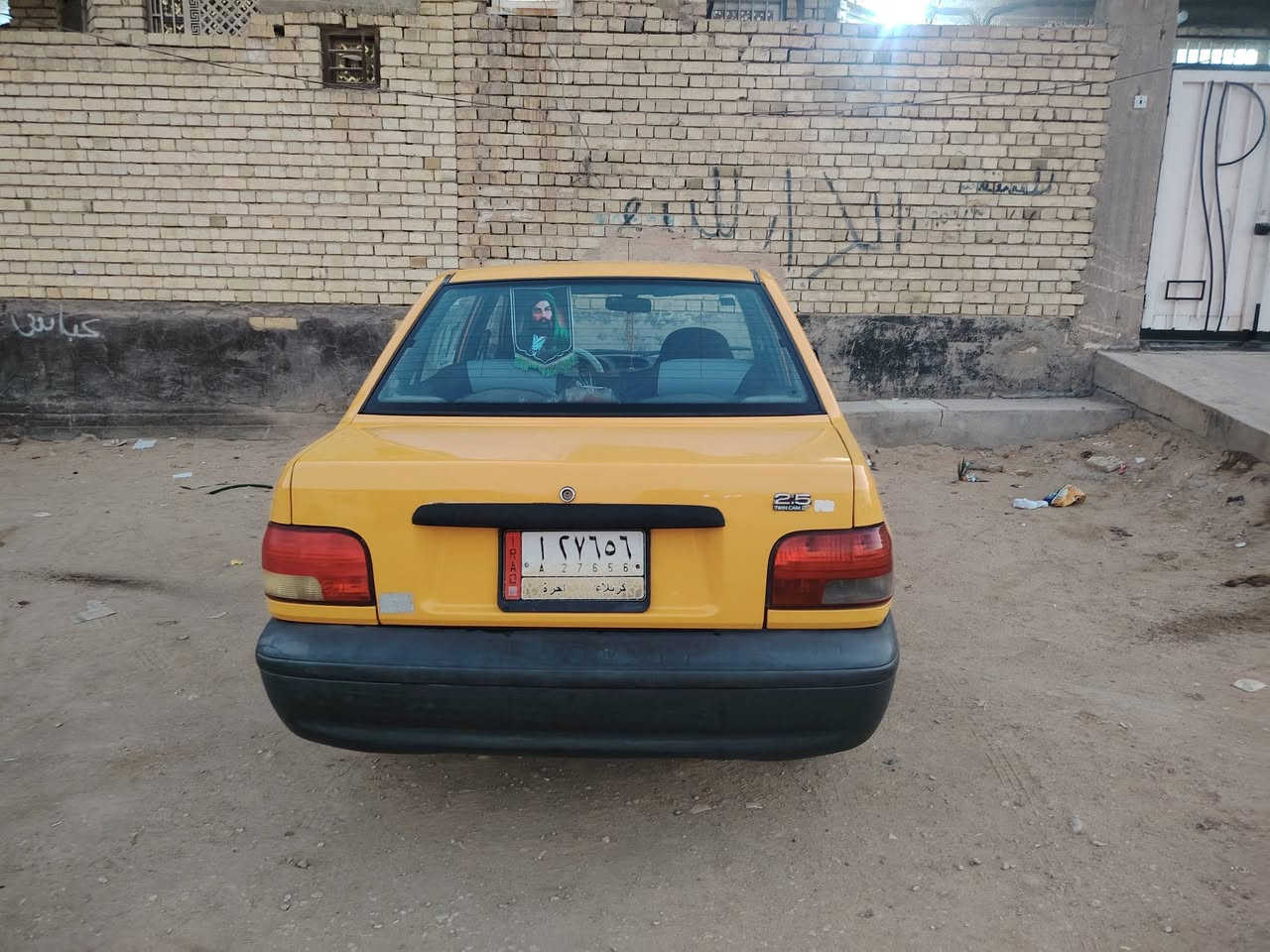 سلام عليكم سايبه لبيع موديل 2018
بيه جاملق مبدل وبيه صبغ بل بنيد. رقم كربلاء مكانه كربلاء سنويه ل 2028. 
***********
