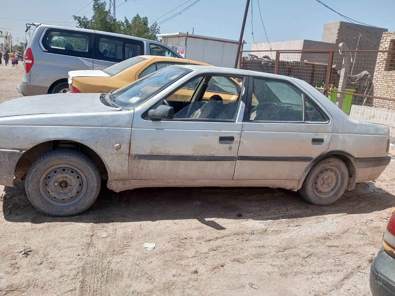 بيجو نجف جاهزة من كلشي مكانه ديوانيه شاميه سعره 16 بس ثاني يفلت ***********
