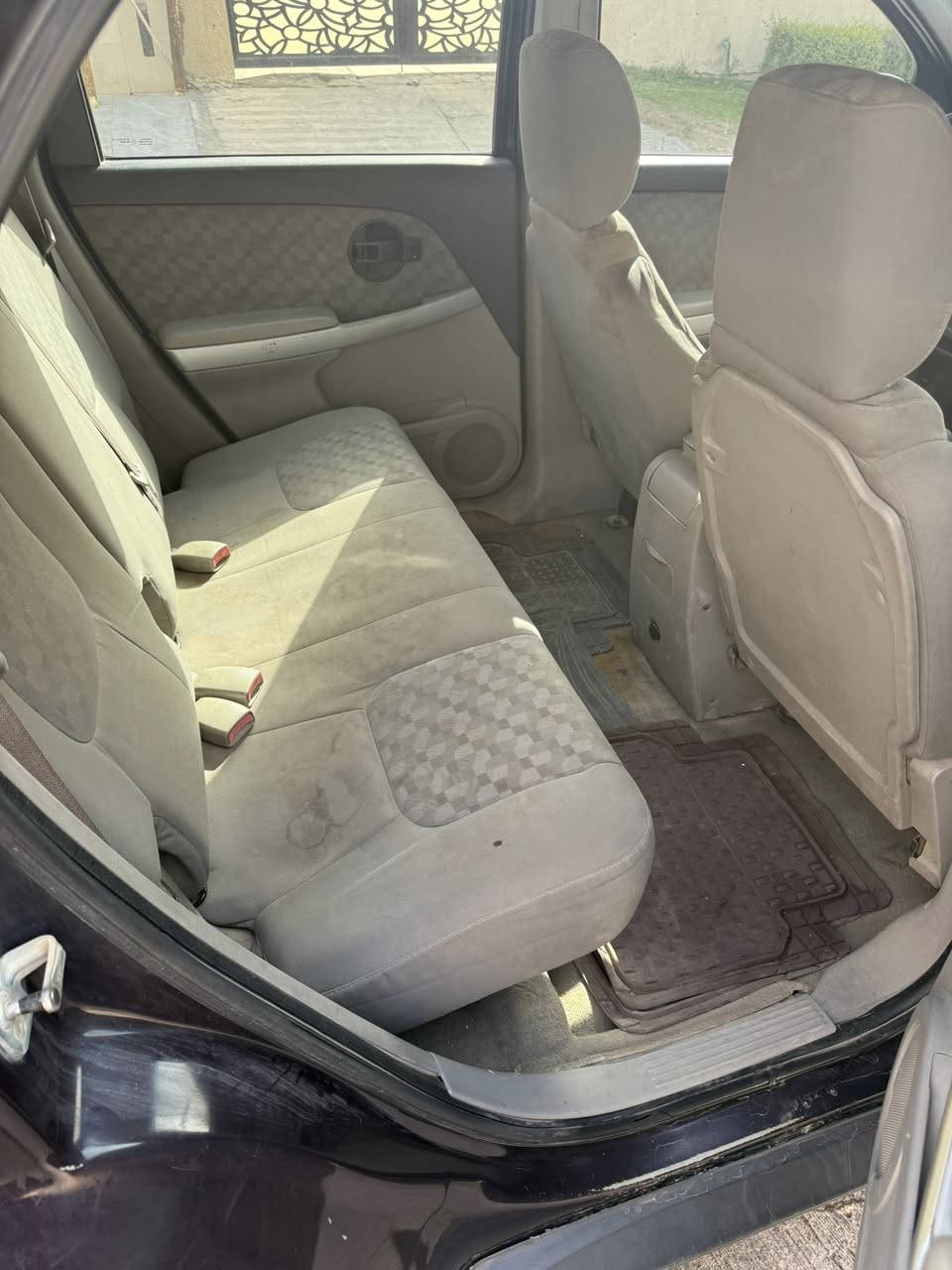 شوفر اكيو نيكس 2007
وارد امريكي 
مكينه كير كفاله 
تبريد شغال 
جاهزه 
السعر 65$ 
مكان السياره بغداد حي الجامعه 
☎️ ***********
