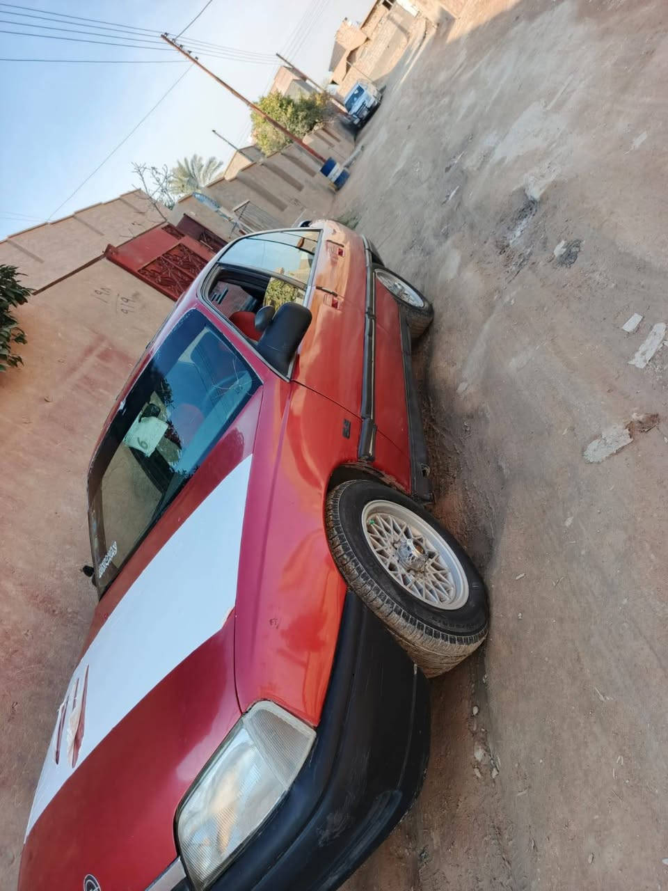 السلام عليكم اوميكا للبيع محرك 20 موديل 89 السعر خاص او الاتصال على الرقم ***********
