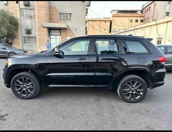 جيب High altitude  موديل 2018 كلين مكفولة دعامية لدعامية فول فول مواصفات 
للاخير ماشي 61 ميل جكات رادار امامي جانبي خلفي 
سقف بانوراما 
سعر 295  $ و مجال 
للاستفسار *********** دهوك
