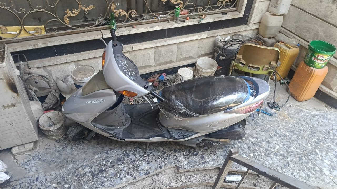 قسلام عليكم دراجه بريز كابريتر  سرعه 140 للبيع دراجه نازله من الرمبه قبل اربع ايام اورا المعرض موجود حته تتاكد من مصادقية الكلام  مو مثل بعض القفاصه حشاكم سبب البيع ما عجبتني دراجه مكفوله كفاله عامه من كلشي  مابيها نقص برغي  اطيك ضمان بلمحرك اسبوع فحص كهربائيات كله شغال قفل جنطه قفل ستيرن من كلشي اطيك ضمان مكاني حي القاهره رايدها ب ٩٥٠ اقسم بالله ماخذها بمليون وميه ونتو تعرفون سعر معارض الرمبه بفلسطين اوراقها كامله مالها ومال المعرض رقمي*********** متواجد واتساب
