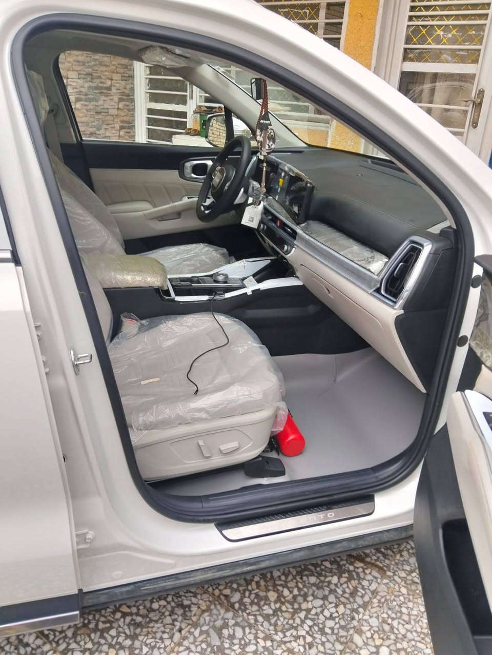 السلام عليكم سورنتو 2025 ماشيه110000 الف كشنات كهرباء گير ماوس كشنات الخلفيه كهرباء اوتو هولد سايد بريك بصمه حساس امامي خلفي تشغيل عن بعد تصعيد الجام عن التقفيل 4 سلندر 7 راكب 3 قطع تبريد بردات خلفيه شاشه متصله كامره دوارة مكفوله كفاله عامة السعر 290 بغداد المشتل رقم الهاتف ***********
