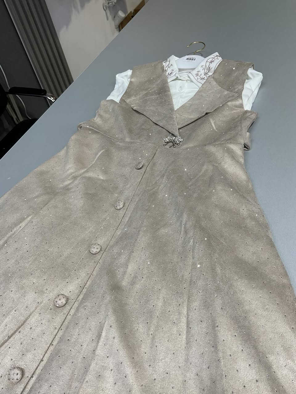 👶✨ وصلت أحدث فساتين الأطفال حصرياً في مجمع دارين!
الراحة والأناقة يجتمعان في تصاميم عصرية وألوان مبهجة تناسب كل ذوق 💕

🩵 خامات ناعمة عالية الجودة
🩷 ألوان مريحة وموديلات حديثة

خلي طفلك يواكب الموضة براحة وأناقة مع مجمع دارين 💫

📍 زورونا في مجمع دارين  أو تواصلوا معنا عبر الرسائل للطلب
#دارين #تراكات_اطفال #ازياء_اطفال #ستايل_اطفال #موضة_اطفال

⸻⁩


**إذا كنت صاحب هذا الإعلان وتريد حذفه لأي سبب، رجاءا أرسل رسالة إلى الدعم الفني**