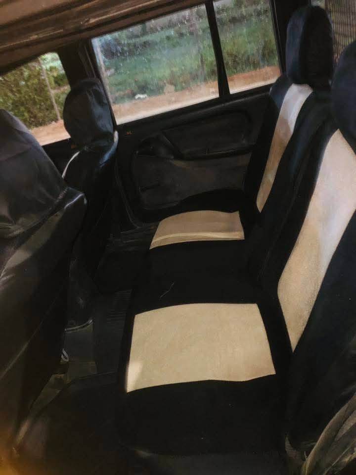 اوبل اوميكا للبيع موديل 92 حجم 20 كير ومحرك شرط هزه 26 سنويه 30
السعر 27 وبي مجال قليل الاتصال بالرقم ***********
