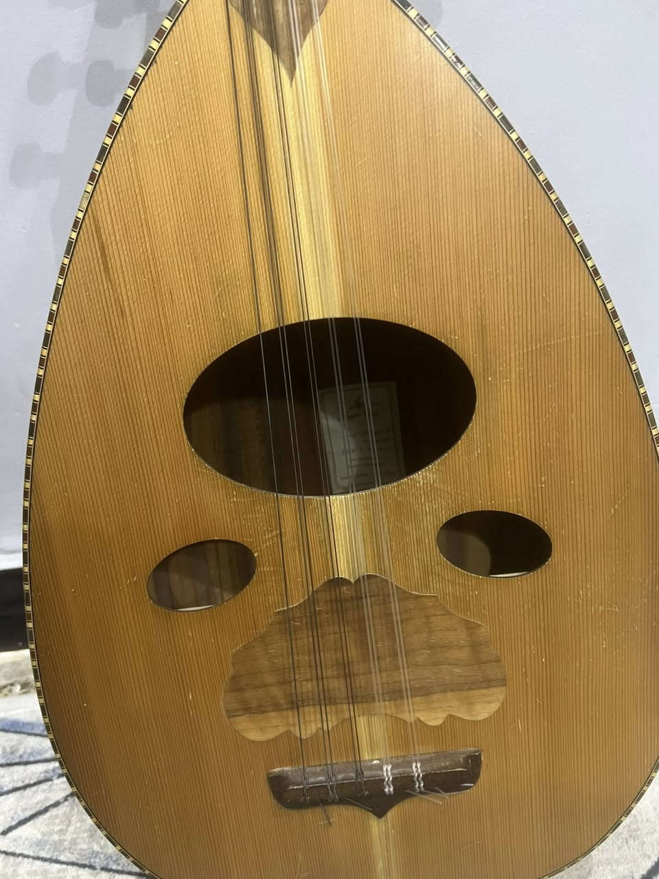 تاج راسي سلام عليكم عود سوري زرياب ما اعرف رقم صفر مدري واحد ما اعرف العود نضيف اشتريتة عود كلت اتعلم بس للاسف وكت ما عندي اكو بس مفتاح مبدل بس المفتاح الاصلي موجود ب السوك بس اني عندي احتياط چرخت واحد من عندي الاوتار جديدة ويا جنطة واربع ريش مدري خمسة واني بالخدمة رايدة ب 125 الف قفل مكاني بغداد الامين الثانية قرب مركز شرطة الامين وهذا رقمي اتصل واتساب رصيد بكيفك ***********
