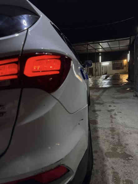 سلام عليكم سنتافي مديل 17 وارد امريكي ضربتها جاملغ وبند بدون دواخل ماشيه ٨٥ ميل سعرها 155 وبيها مجال قليل رقم الهاتف ***********
