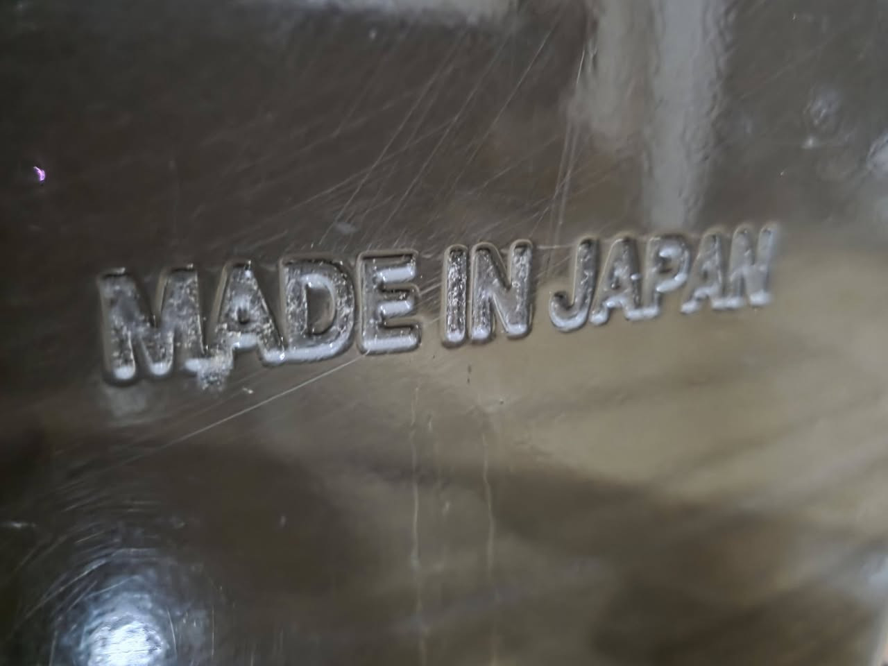 ئەم زۆپایە بۆفڕۆشتن ( تۆربۆی یابانی )عەسڵییە زۆر تازەو جوان وبێ عەیبە   وەک لۆک وایە مەزبووتە هیچ كێشەیەكی نییە
ژەنگ و ڕزیوی نیە 
پڵیتەی تازەیە  سلێمانی بەکرەجۆ 
  گەیاندن هەیە بۆ هەموو شوێنێك  🚕
***********      ***********
