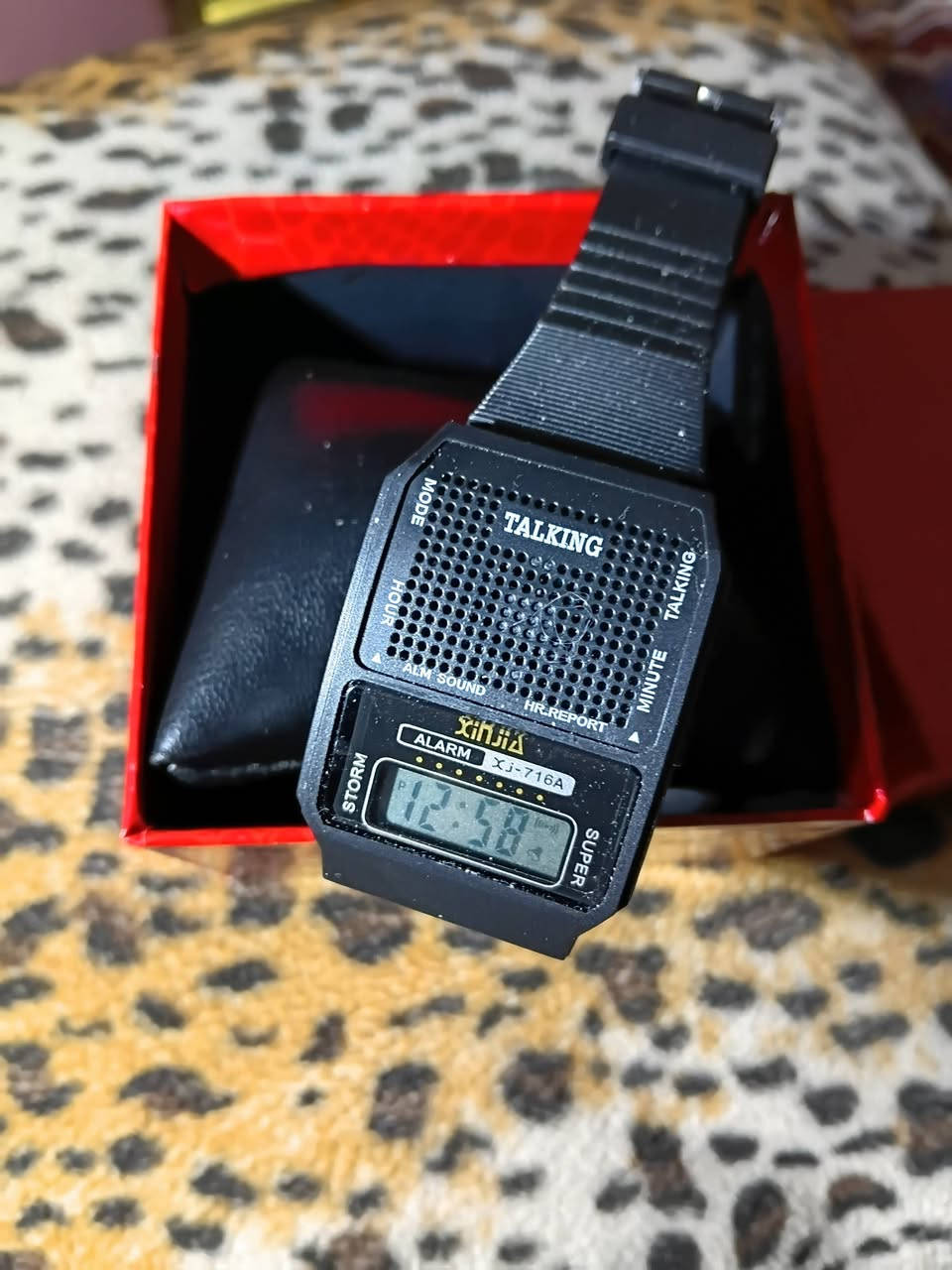 ساعه بهذا الشكل ناطقه الوقت منبه اذان باله امزون سعره ٢٥ الف مع توصيل متواجد على خاص


**إذا كنت صاحب هذا الإعلان وتريد حذفه لأي سبب، رجاءا أرسل رسالة إلى الدعم الفني**