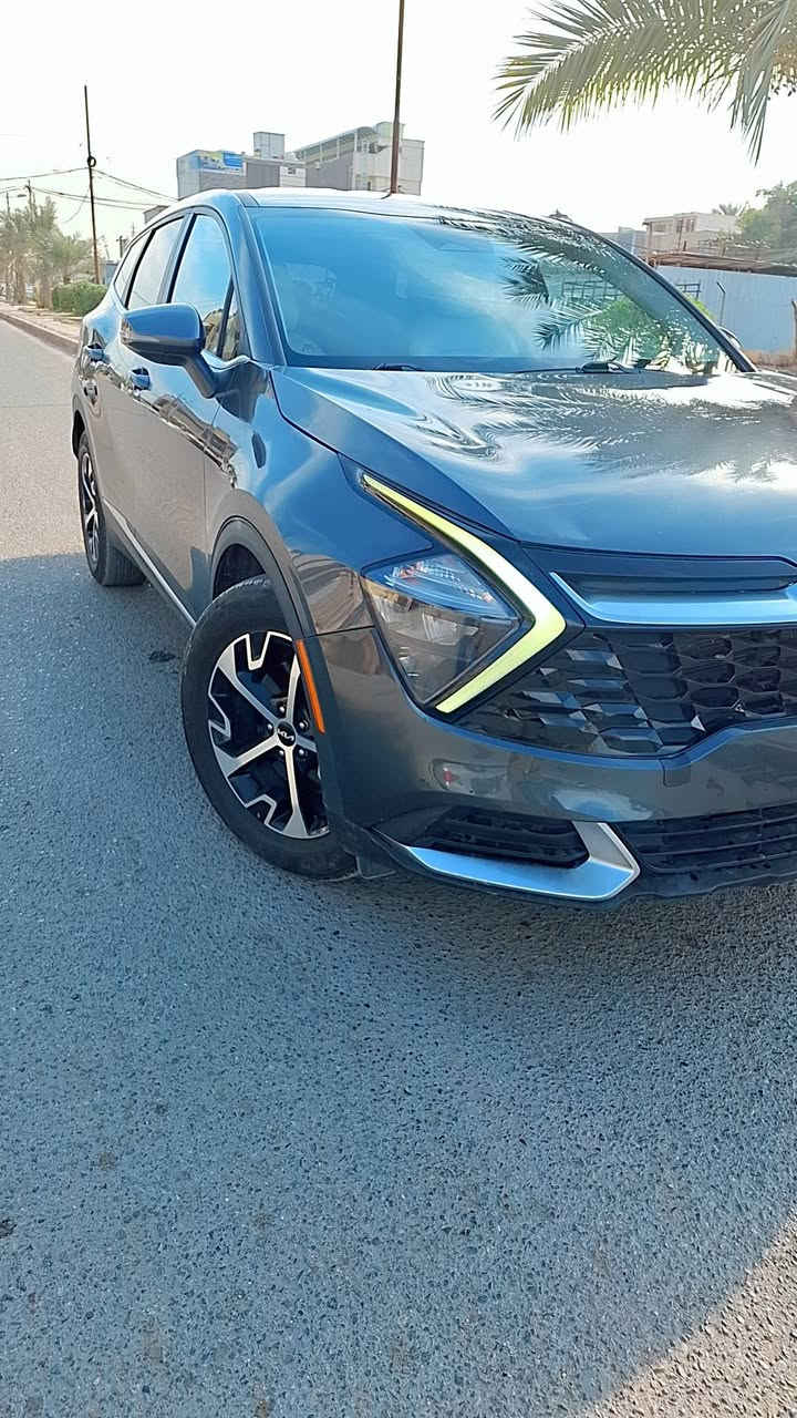 كيا سبورتج موديل 24  امريكي دخول جديد  حادثها واضح بصور  جاملق وبنيد طاك ايرباك الستيرن  بدون دواخل لغد وشاصي مكفول
سياره مواصفات EX فول عدا الفتحة 
كشن جلد ابيض ملكي 
هيترات بالكشن والكشن كهرباء 
بصمه تشغيل عن بعد 
 داريف مود اوتو هولد وباقي المواصفات 
لونها فيلي 
مكينة 2500 ماشية 28 الف 
موجوده بغداد دخول جديد بدون رقم ب ١٧٨$ 
***********
