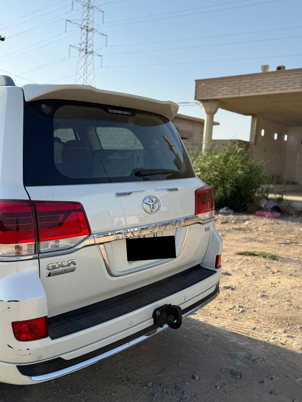 السلام عليكم 
لاندكروز موديل2019
ساز كراند تورنك
ماشيه 110الف
دبل ماوس 
3 شاشات
رقم بغداد 
كفاله عامه من البارد والصبغ والتبديل
مكان السيارة بغداد الغزالية 
للستفسار/***********
