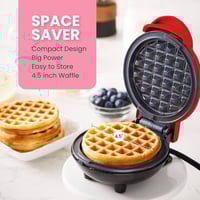 ماكينة وافل • صغيرة ومحمولة • سطح مانع الالتصاق