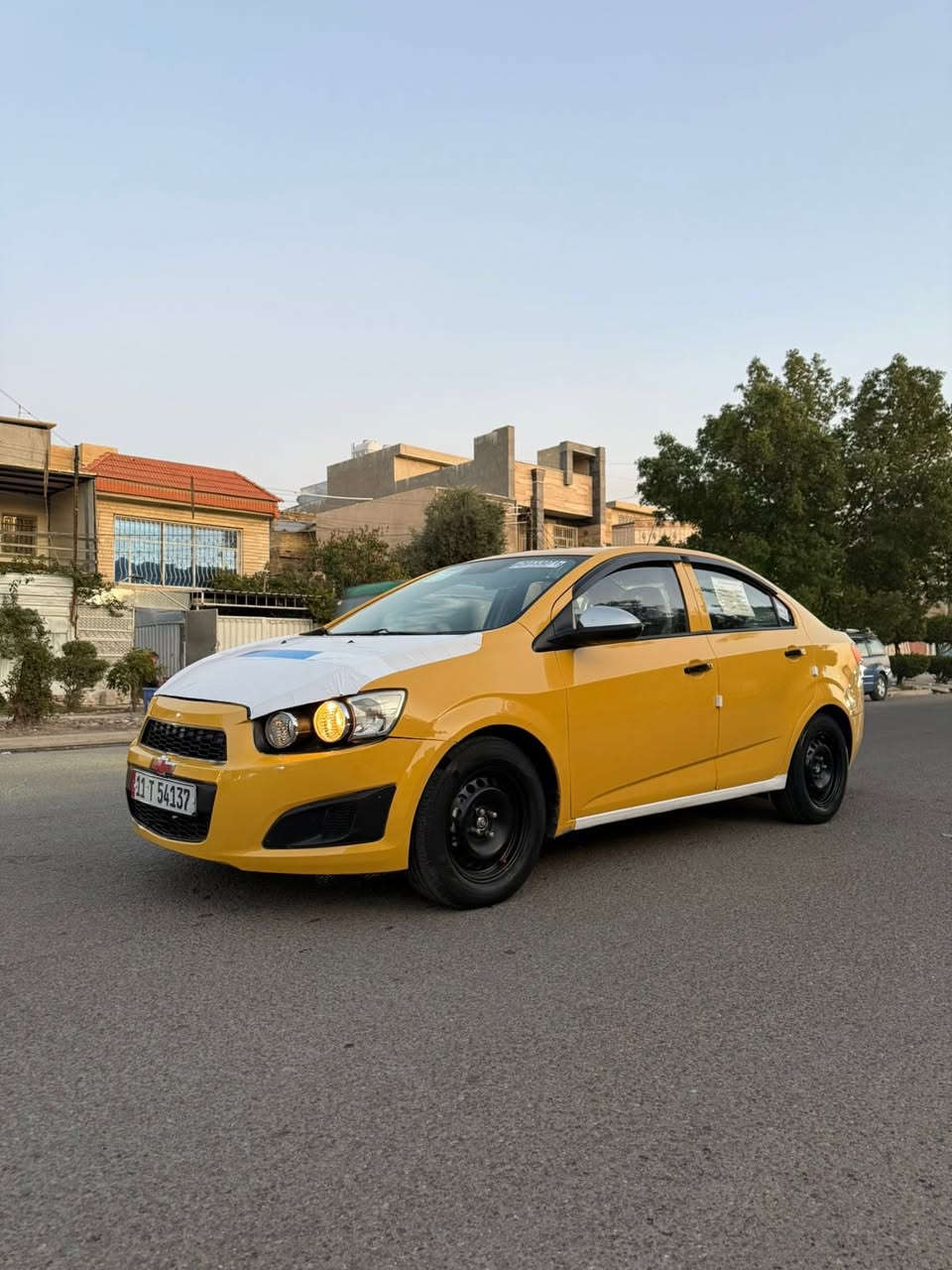 السلام عليكم أفيو سونك شوفر ليت موديل 2012 وارد خليج كير اوتماتيك محرك 1800 رقم بغداد رقم نكليزي مصفره هيه وغرامات وبحث تحول ثاني يوم السياره جاهز من كل النواحي كير محرك تبريد صدر كهربايات ماتصرف عليها كل شي لان مجهزه من كل شي السعر 64وبيها مجال بسيط التصال ***********العنوان بغداد البنوك
