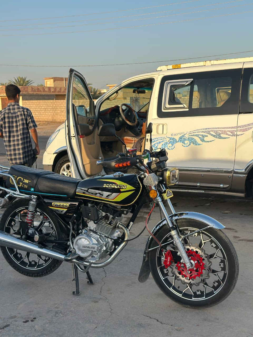 سلام عليكم موديل٢٥ معدل شلعه فول
فقط شاشه حتركت ب ماي
اوراق كامله 
سعر ٧٥٠
***********
