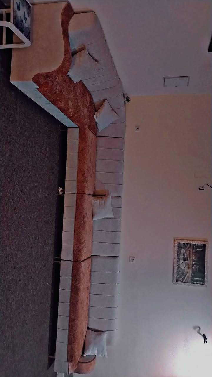 بيت للبيع ١٥٠ متر بناء جديد كهرباء مي واصل قرب عل شارع ٢٠٠ متر فول سراميك سقف ثانوي ربعه نضام مغربي  حي بدر ناهيت فرع خدمات ابو كرار ***********
