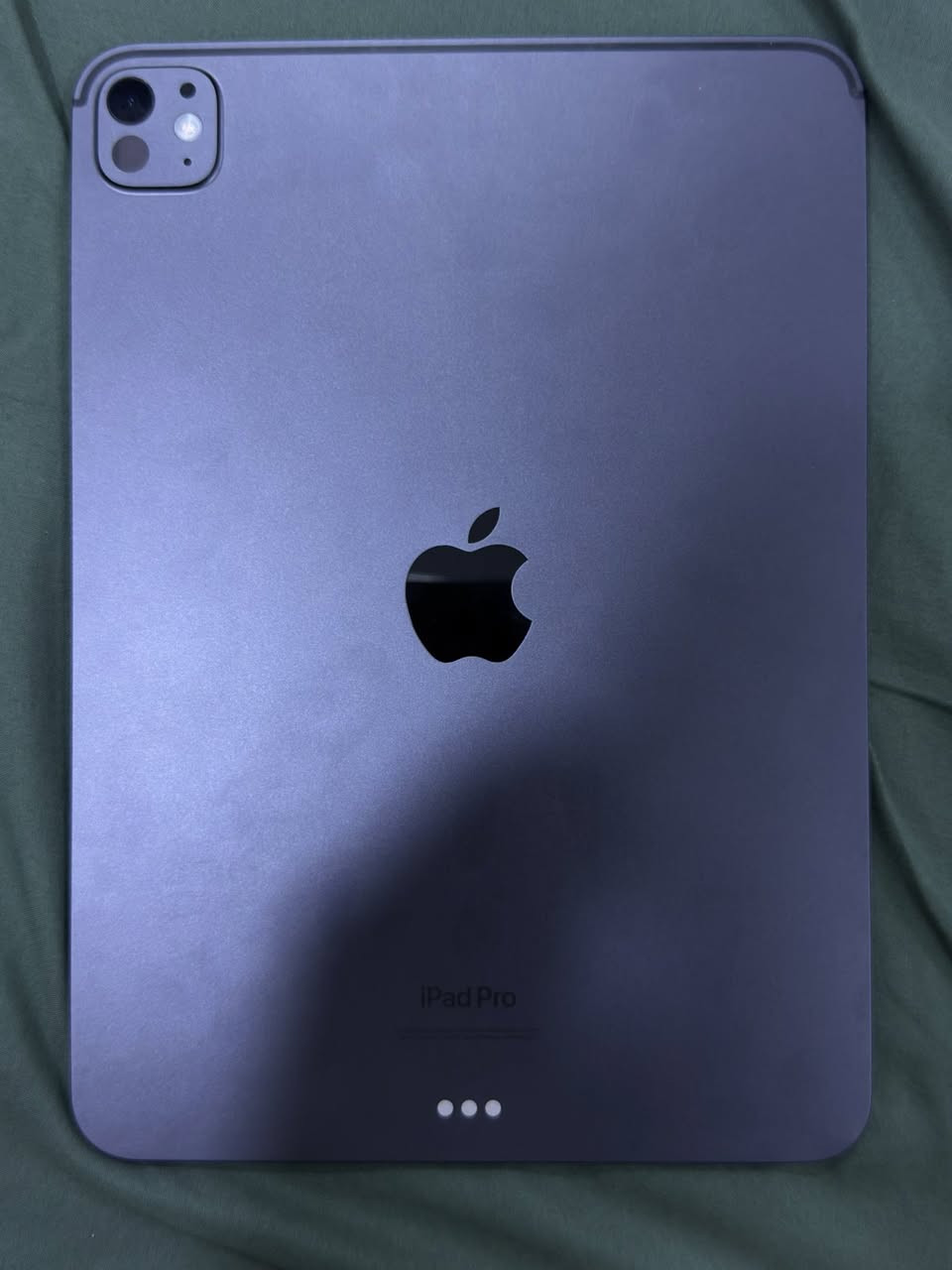 سلام عليكم
(للبيع) (ipad 11 Pro (M4🔥 
ذاكره 256 ✨
شرق اوسط 
Face ID شغال ويخبل ✅
نظافه 300% مو 100%🔥✨
كامل ملحقات✅
مع كفر دفتري  مضاد للسقوط ✨ مشتري ب 40الف
وقلم انكر اصلي  مع علبته خاضع تحت الضمان مشتري ب 35 الف 
بطارية 🔋 92% اخو الجديد جهاز يخبل بمعنى الكلمة🔥
 السعر : مليون وخمسون الف وبي مجال للشراي 
للمعلومه: اخوانه بل سوك ب مليون وميتين الف 
مكاني : بغداد الاعظمية 
للتواصل الاتصال بل رقم او مراسله واتساب 
(***********)
