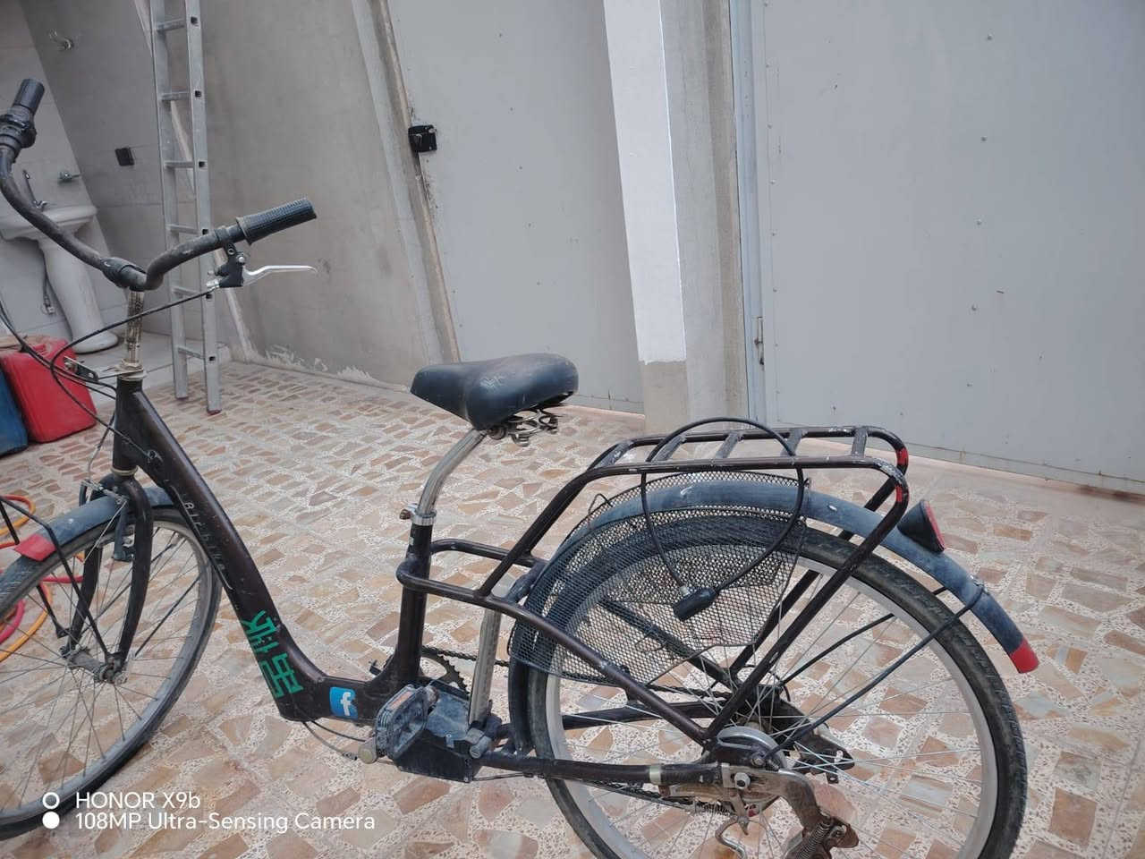 للبيع بايسكل عبد الحليم حجم ٢٦ السعر ٥٠ وبيه مجال المكان حي السماح للإستفسار الاتصال على الرقم ***********
