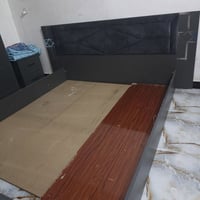 سرير • مع سيبايه