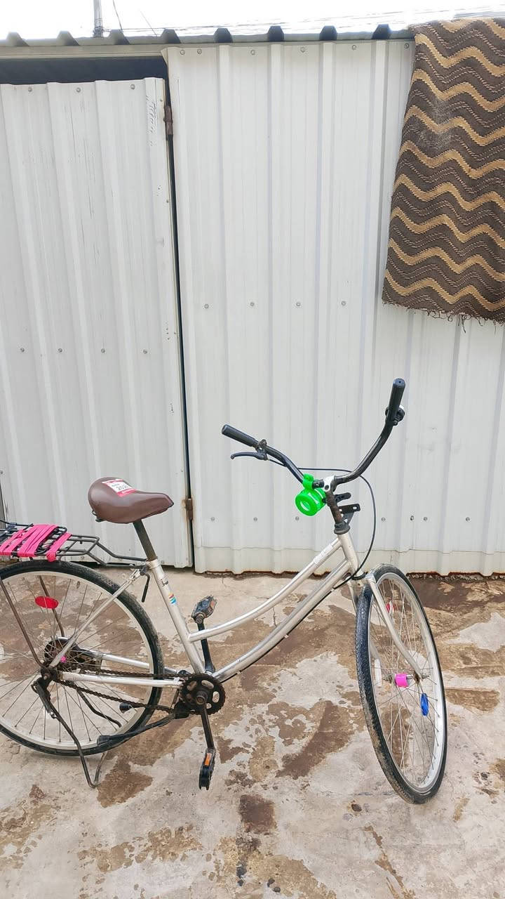 للبيع فقط شركة سانتوس موديل 2019 التفاصيل جوى 👇 لايت رماش ازرك احمر طيارية كلاص فلاش و دسك ومعاه بم وطفارية ورى كدام حبل طياريه جك البنص جك الشركه 
السعر 65وقابل للتفاوض وتحياتي لكم جميعا


**إذا كنت صاحب هذا الإعلان وتريد حذفه لأي سبب، رجاءا أرسل رسالة إلى الدعم الفني**