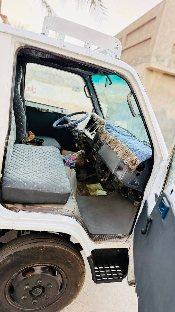 داينا موديل, 91محرك , 14بي ابيع بداية بخار سيارة جاهزة تاير أمامي جديد والخلفي برجستون نص عمر وكلشي جاهز دوشمة صدر فتح فحلات بس ستر الله وشرط التحويل والغرامات رقم ديالى إذا انتا شراي اتصل وبدون وعود ***********العنوان ديالى جلولاء
