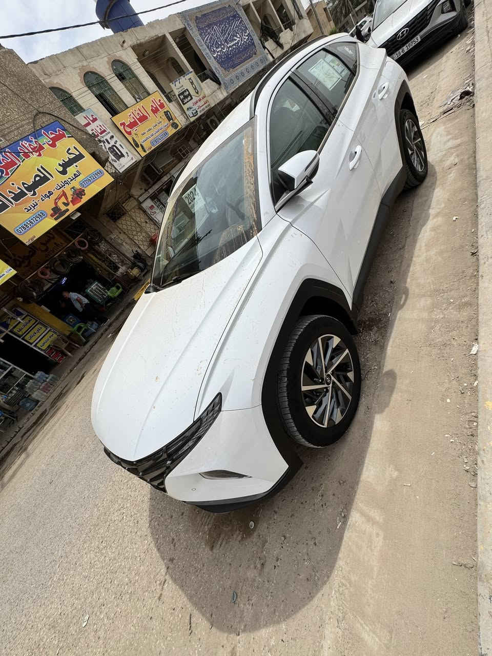 السلام عليكم توسان موديل 24 خليجي كفاله عامه سياره جديده كلش 
مواصفات معروفه رقم بغداد مكاني بابل. حله 
السعر 206 وبيه شي بسيط  ***********
