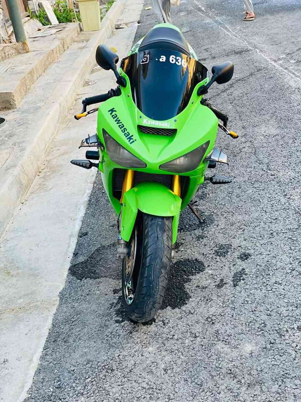 سلام عليكم كاوسكي ٢٠٠٤ للبيع مكينة وكير كفالة 
ماشية 22
بيع مستعجل وبلعافية ع يأخذها سعرها 20
سكن كاضمية 
***********
