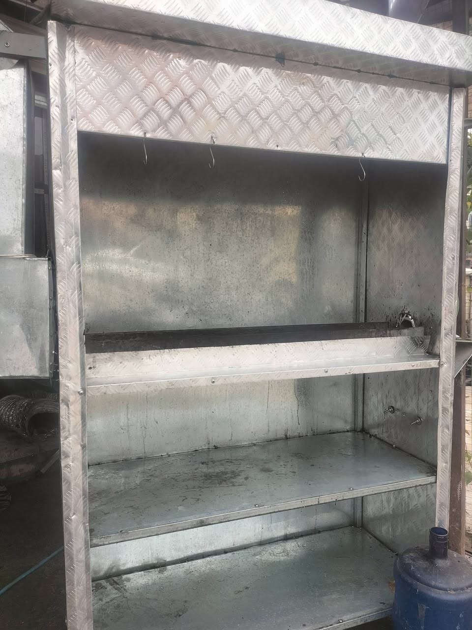 منقلة جكر استعمال قليل اخت الجديدة شيلمان وياها مفرغة حديد وملحقات
***********
